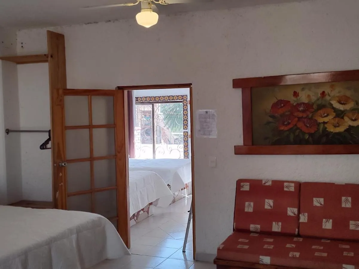 Hotel Alcatraces El Pueblito   El Pueblito (Queretaro)